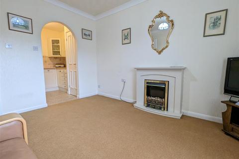 1 bedroom retirement property for sale, Oxford Court, Ansdell, Lytham St Annes