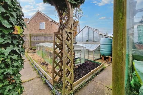 60 Brownlow Crescent, Pinchbeck, Spalding, PE11 3XB