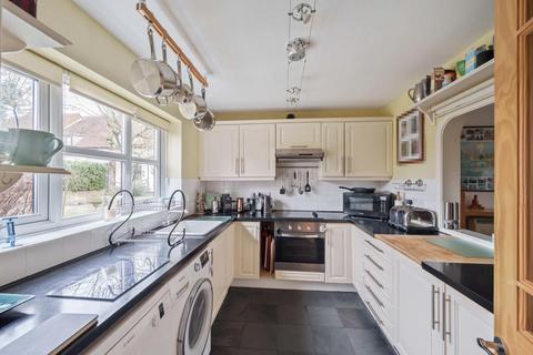 3 Chestnut Place, Watlington, OX49 5RJ