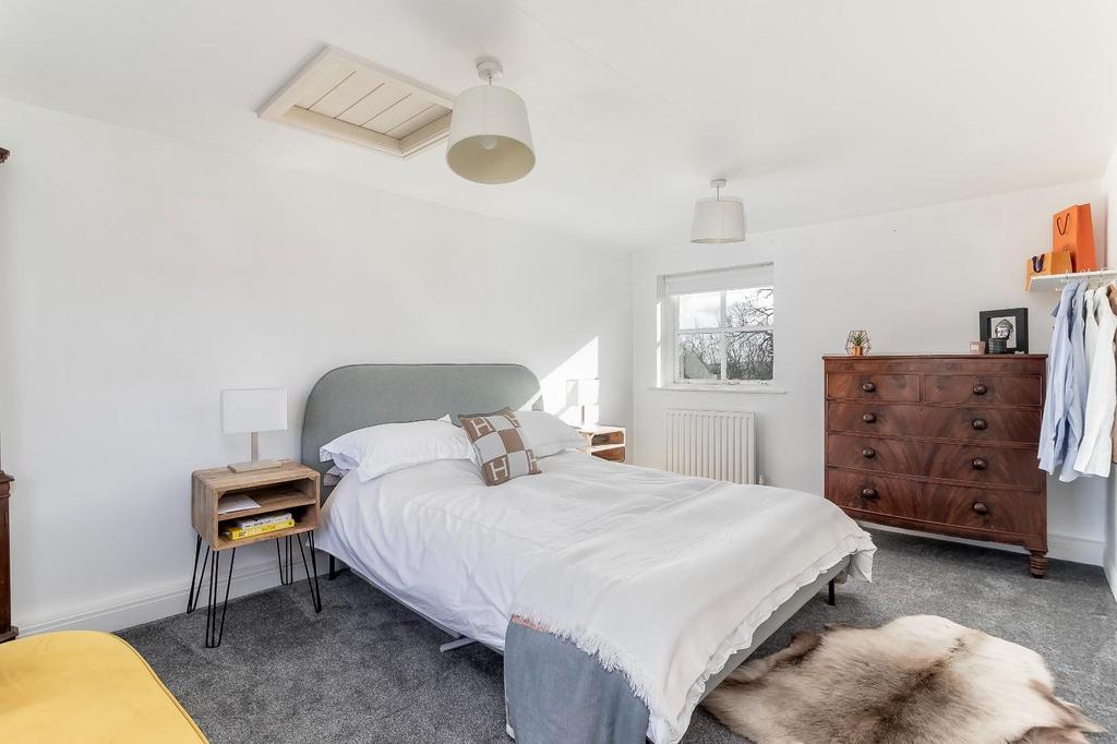 Farm Bedroom 2.jpg