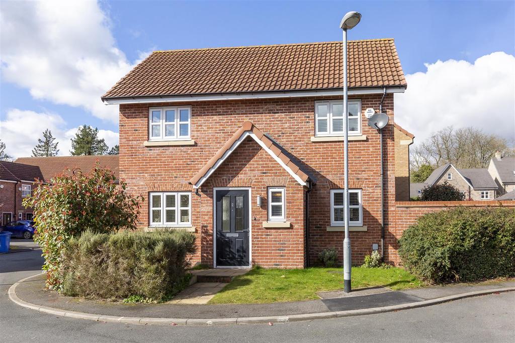 Robb Street, Pocklington, 3 bed detached house £280,000