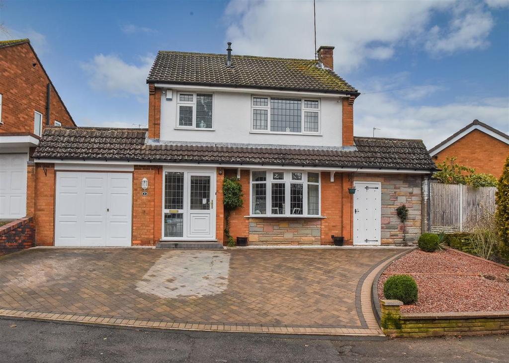 6 Dingle View, Sedgley, Dudley 3 bed detached house £340,000