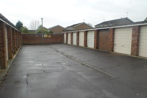 4 Lethbridge Road, Paston, Peterborough, PE4 7XY