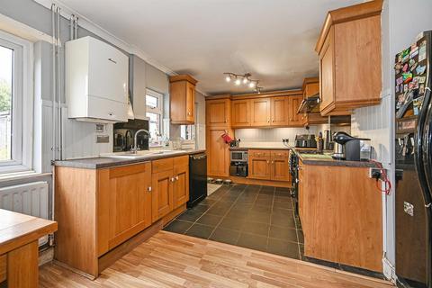 14 Bere Hill, Whitchurch, RG28 7EN