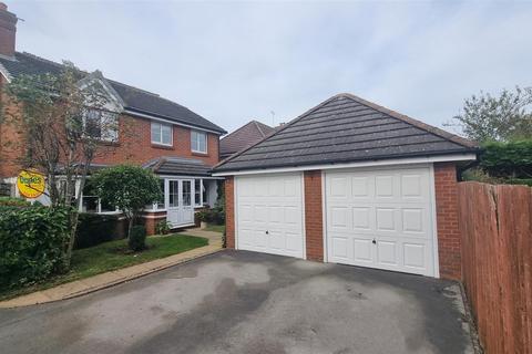 5 bedroom detached house for sale - Church Close, Wythall, Birmingham