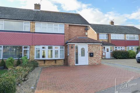 63 Marling Way, Gravesend, DA12 4RG