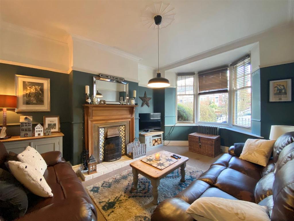 Buxton Road, Whaley Bridge, High Peak 3 bed terraced house £349,950