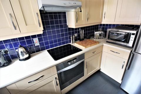 25 Bellarmine Close, London, SE28 0JG