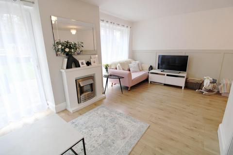 6 Bramble Croft, Erith, DA8 1BX