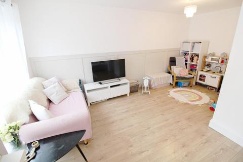 6 Bramble Croft, Erith, DA8 1BX
