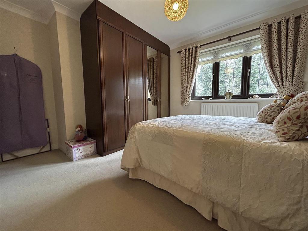 23 Campion Grove Halesowen Bedroom 2.jpg