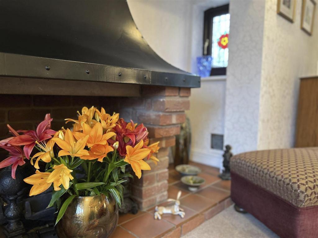 05 Campion Grove Halesowen Lounge.jpg