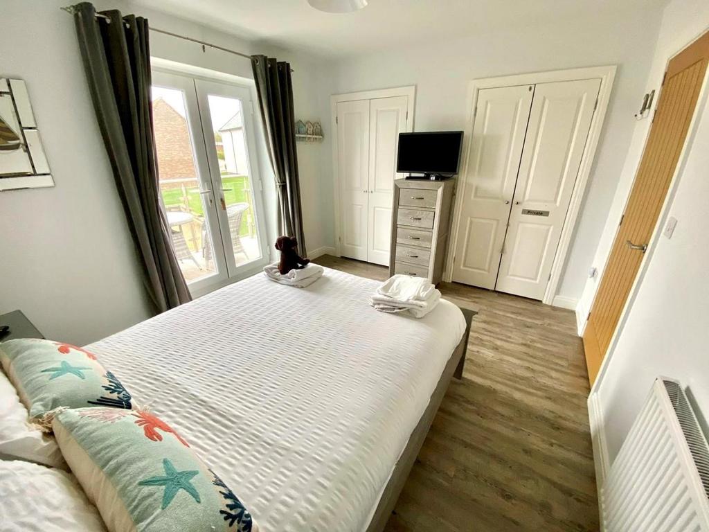 Bed 1..jpg