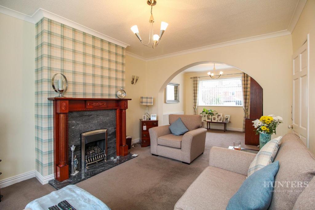 Fairfield Drive, Whitburn, Sunderland... 3 bed semidetached house £