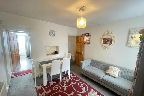 114 Crompton Road, Handsworth, Birmingham, B20 3QP