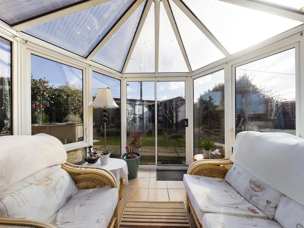 CAM00734 P1-PR0215-STILL10.jpg