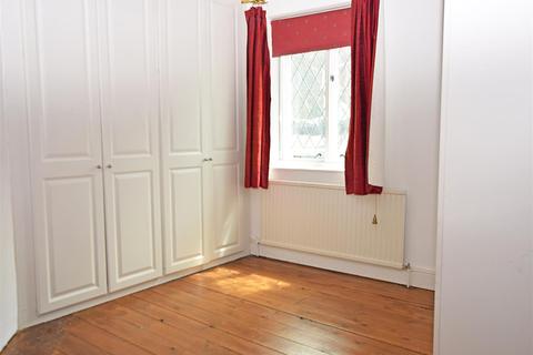 4 bedroom terraced house to rent - Thames Street, Hampton