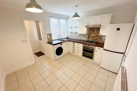 2 bedroom semi-detached house to rent, Abbey Road, Bradwell, Milton Keynes