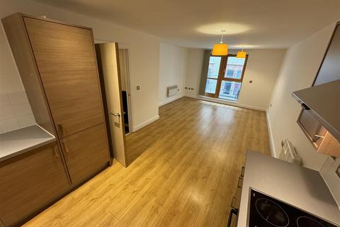 1 bedroom apartment to rent, Temple House, 24 Temple Street