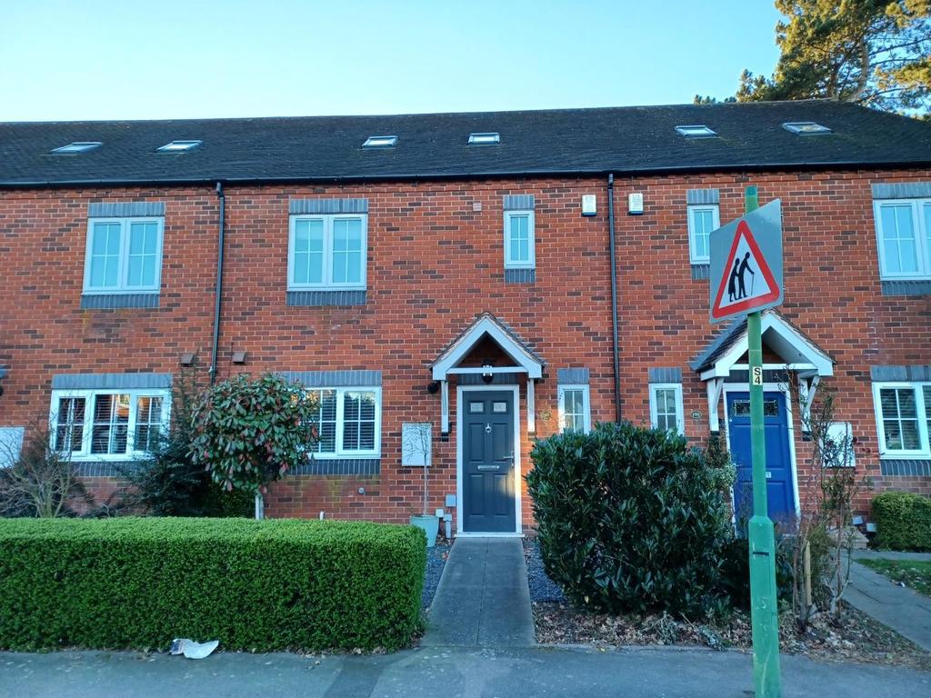 Tilehouse Green Lane, Knowle, Solihull 4 bed house £1,900 pcm (£438 pw)