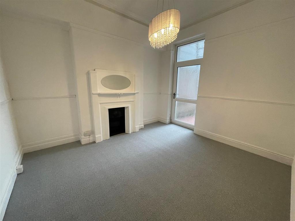 Mid Sitting Room