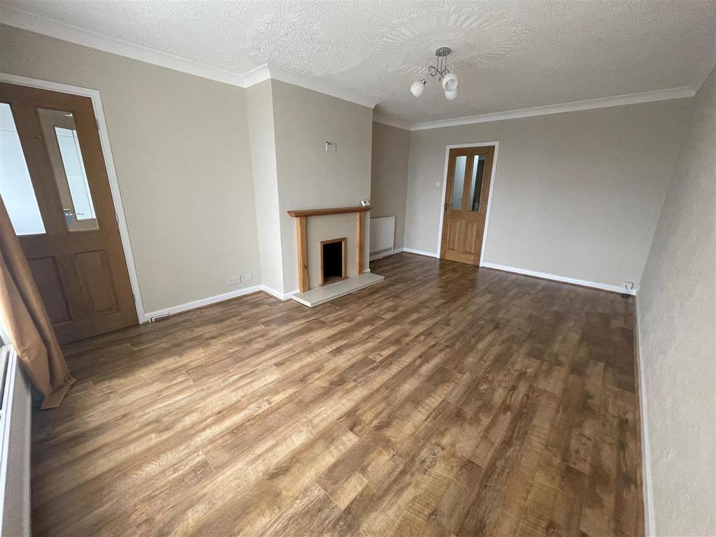 Hilltop, Llanelli 3 bed bungalow £225,000