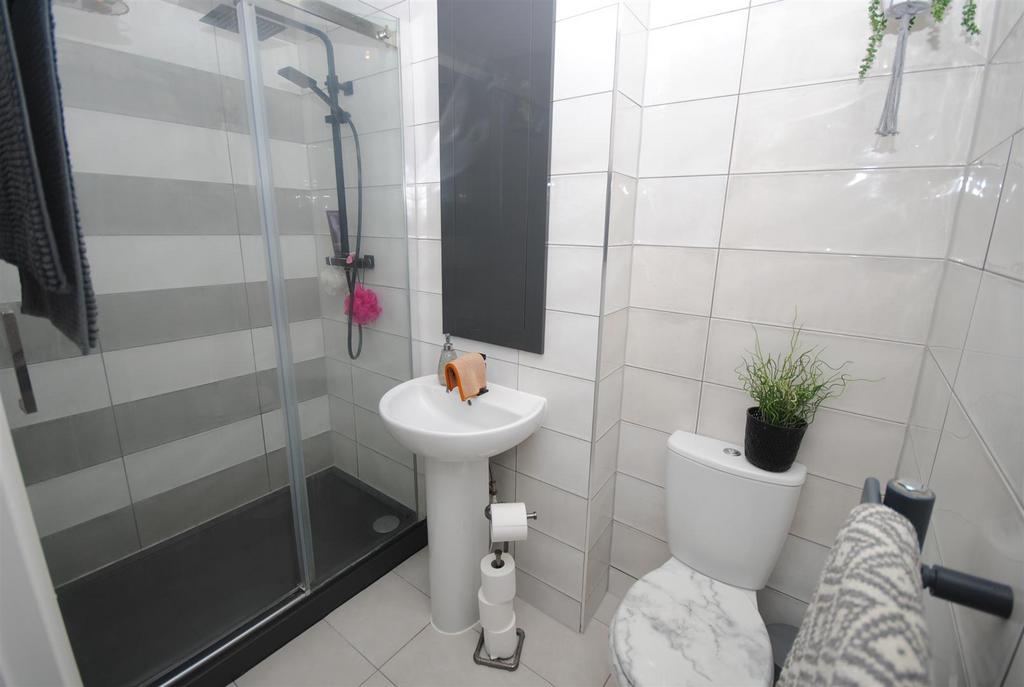 2jubileegardensensuite.jpg
