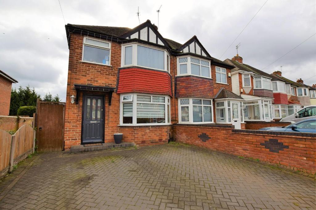Edgemond Avenue, Birmingham 3 bed semidetached house £250,000