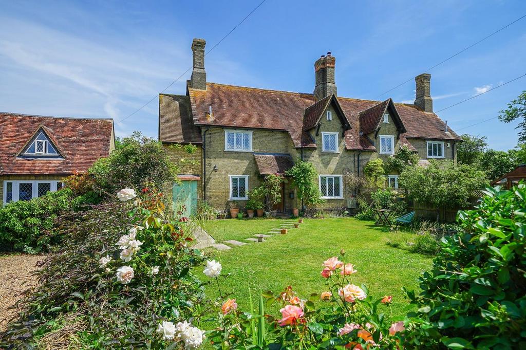 Orchard Farm Cottages, Ivinghoe Aston, Leighton Buzzard 3 bed semi