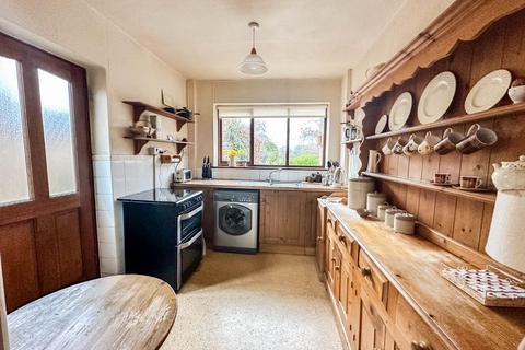 216 Browns Lane, Allesley, Coventry, CV5 9ED
