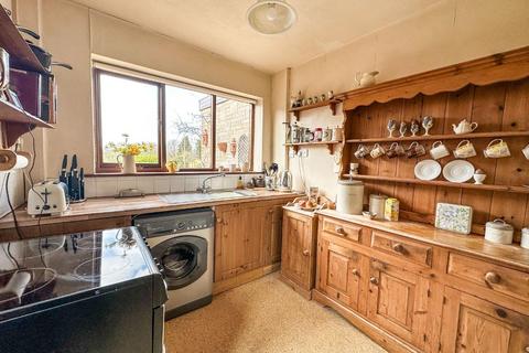 216 Browns Lane, Allesley, Coventry, CV5 9ED