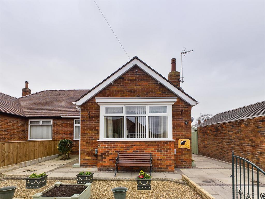 Nightingale Drive, Bridlington 2 bed semidetached bungalow for sale