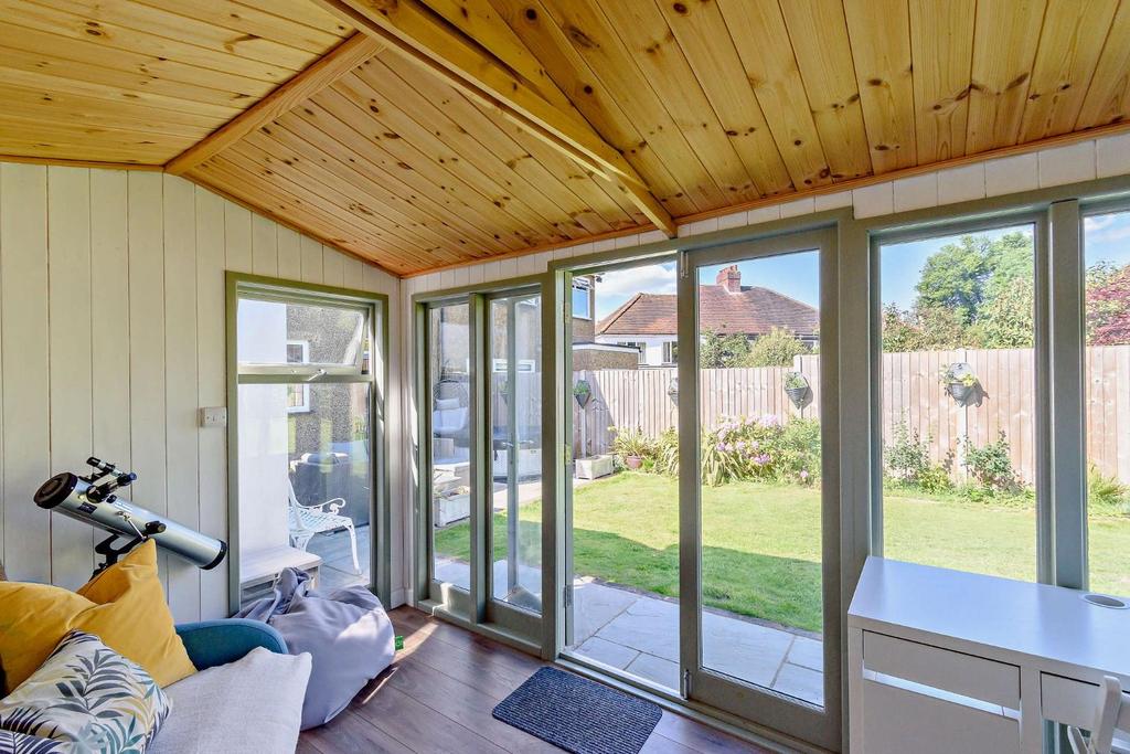 Garden room.jpg