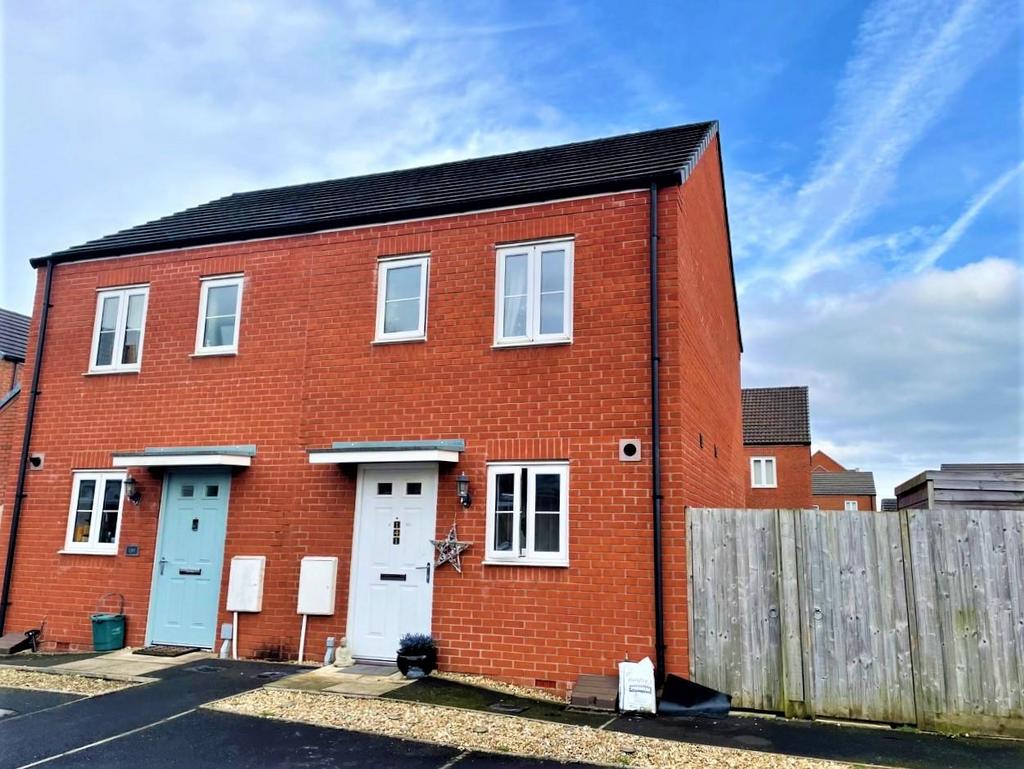 Stryd Llanelli 2 bed semidetached house for sale £147,000