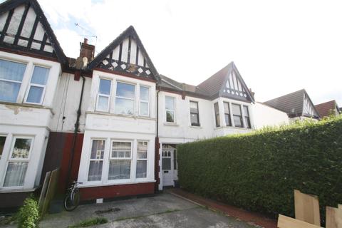2 bedroom property to rent - Finchley Road, Westcliff-On-Sea