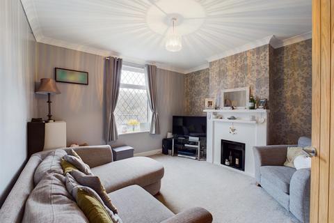 219 Godstone Road, Kenley, CR8 5BN