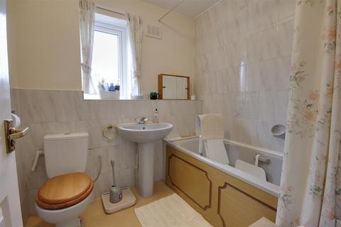 26 Ella Park, Anlaby, Hull, HU10 7EP