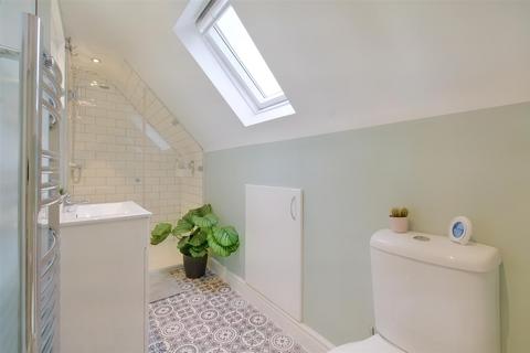 57 Ingram Road, Nottingham, NG6 9GU