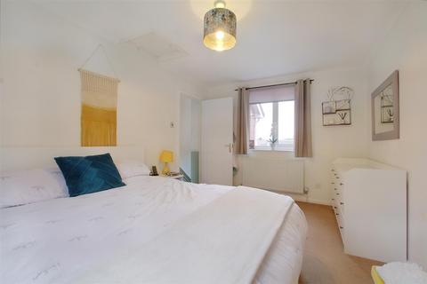 30 Pendle Crescent, Nottingham, NG3 3EZ