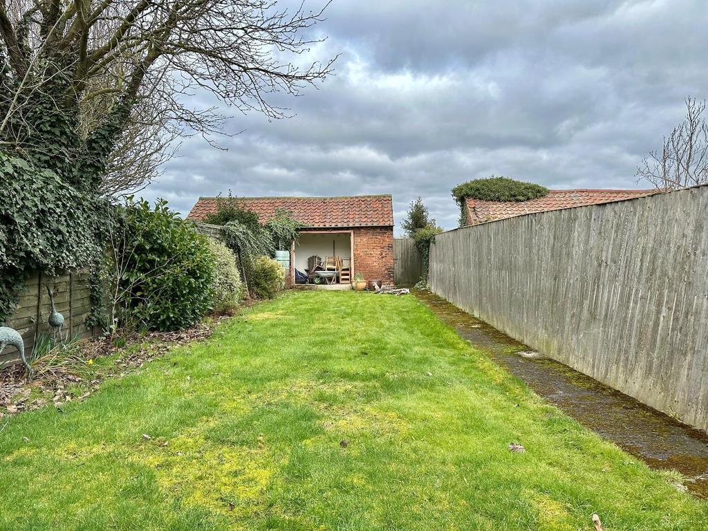 Southview Newton On Ouse, York 2 bed cottage £875 pcm (£202 pw)