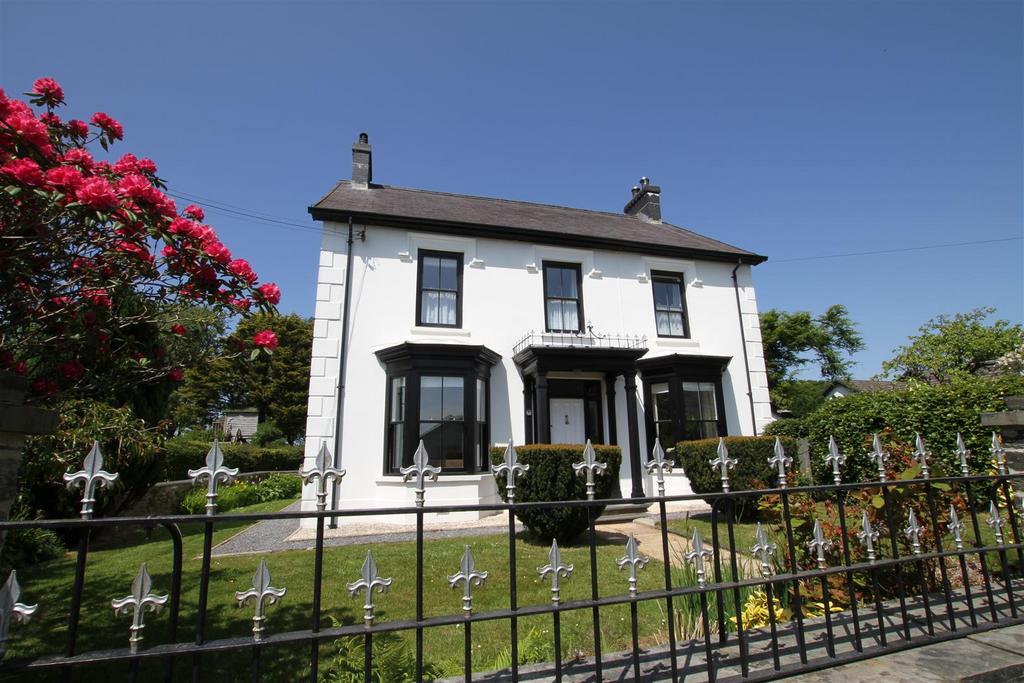 Beulah, Newcastle Emlyn 4 bed property with land for sale £695,000