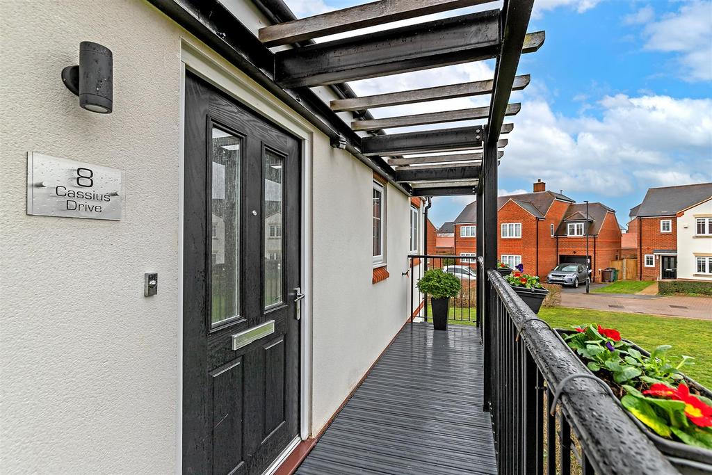 8 Cassius Drive-9.jpg