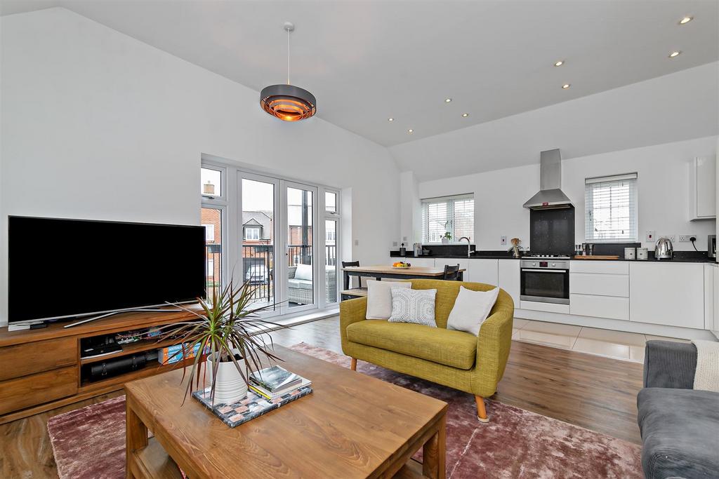 8 Cassius Drive-21.jpg