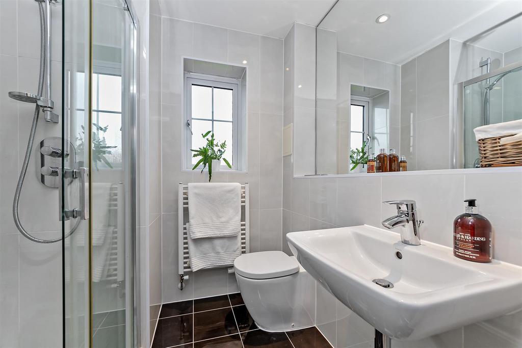 8 Cassius Drive-32.jpg