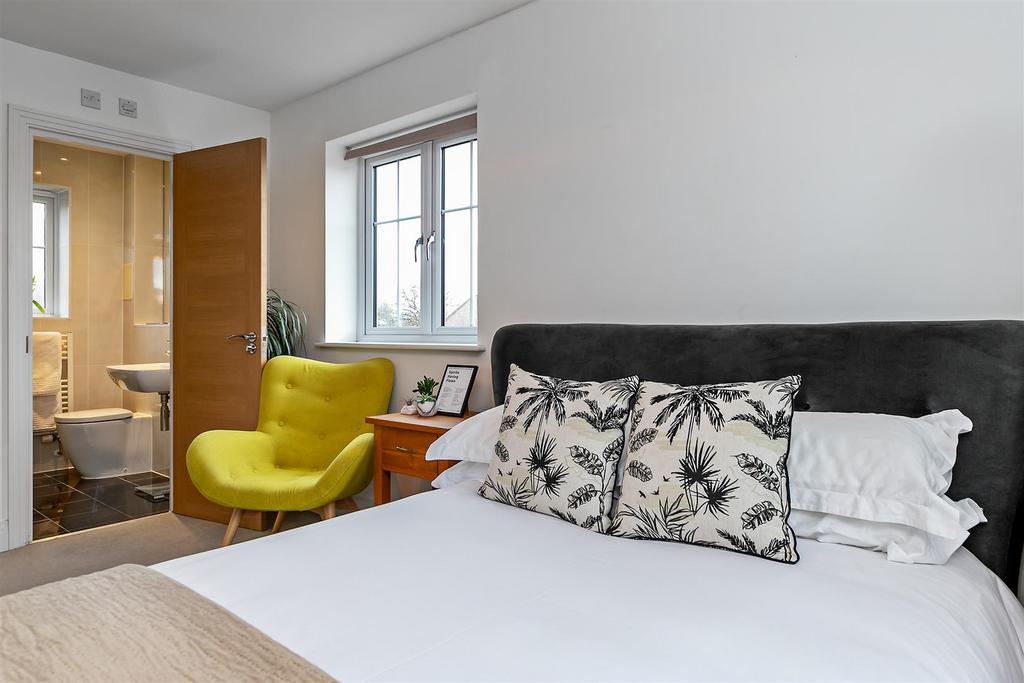 8 Cassius Drive-30.jpg