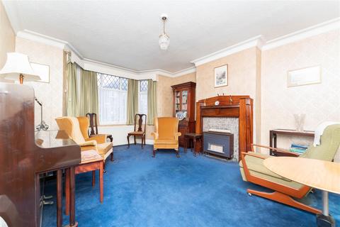 41 Boston Gardens, Brentford, TW8 9LS