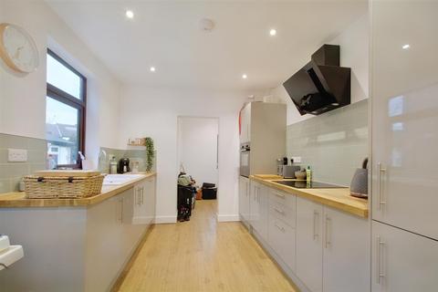 94 Wharncliffe Road, Ilkeston, DE7 5HF