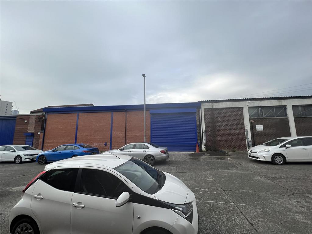 Warehouse, 5A Knowsley Street Property £4,996 pcm (£1,153 pw)