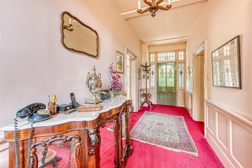 Cheviot House-hall2.jpg