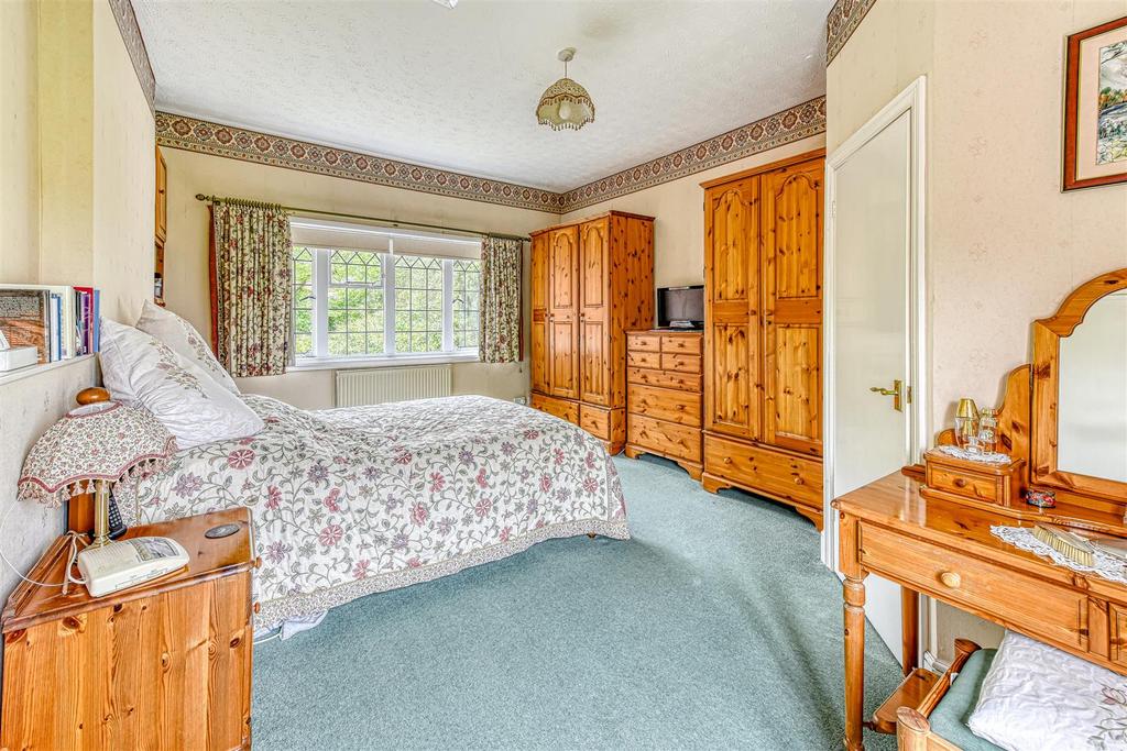 Cheviot House-bed1.jpg